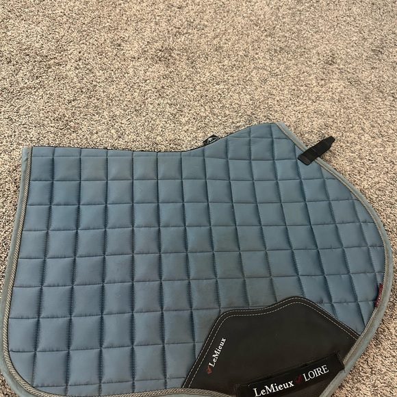LeMieux ice blue Saddle Pad and Ear Bonnet - Picture 3 of 5